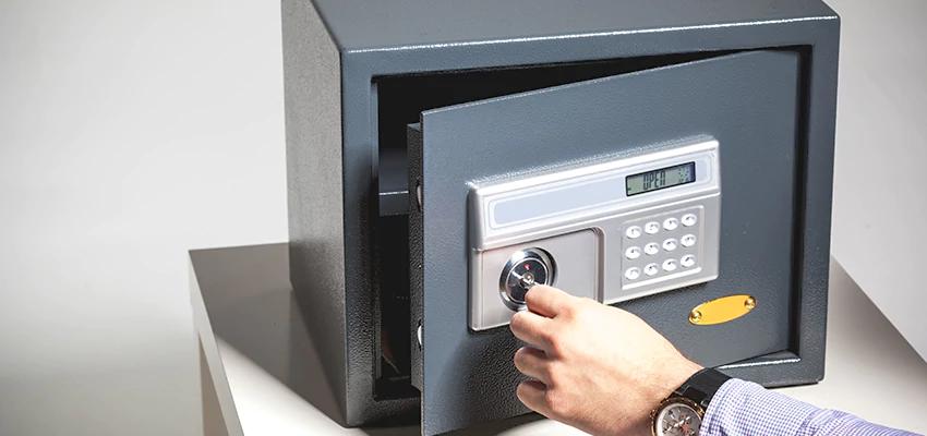 Jewelry Safe Unlocking Service in Woodside, California